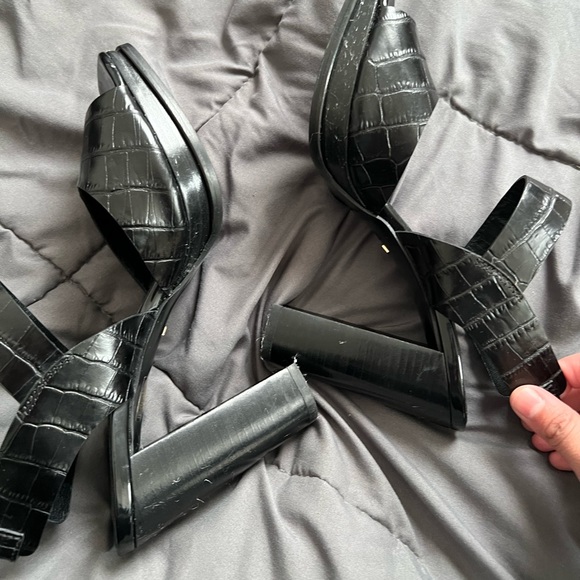 Whistles Laxo Croc Platform Sandal - Picture 5 of 10